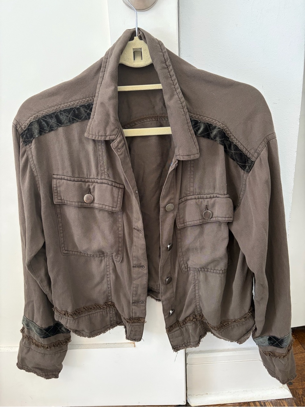Casual Cropped Utility Jacket - Taupe